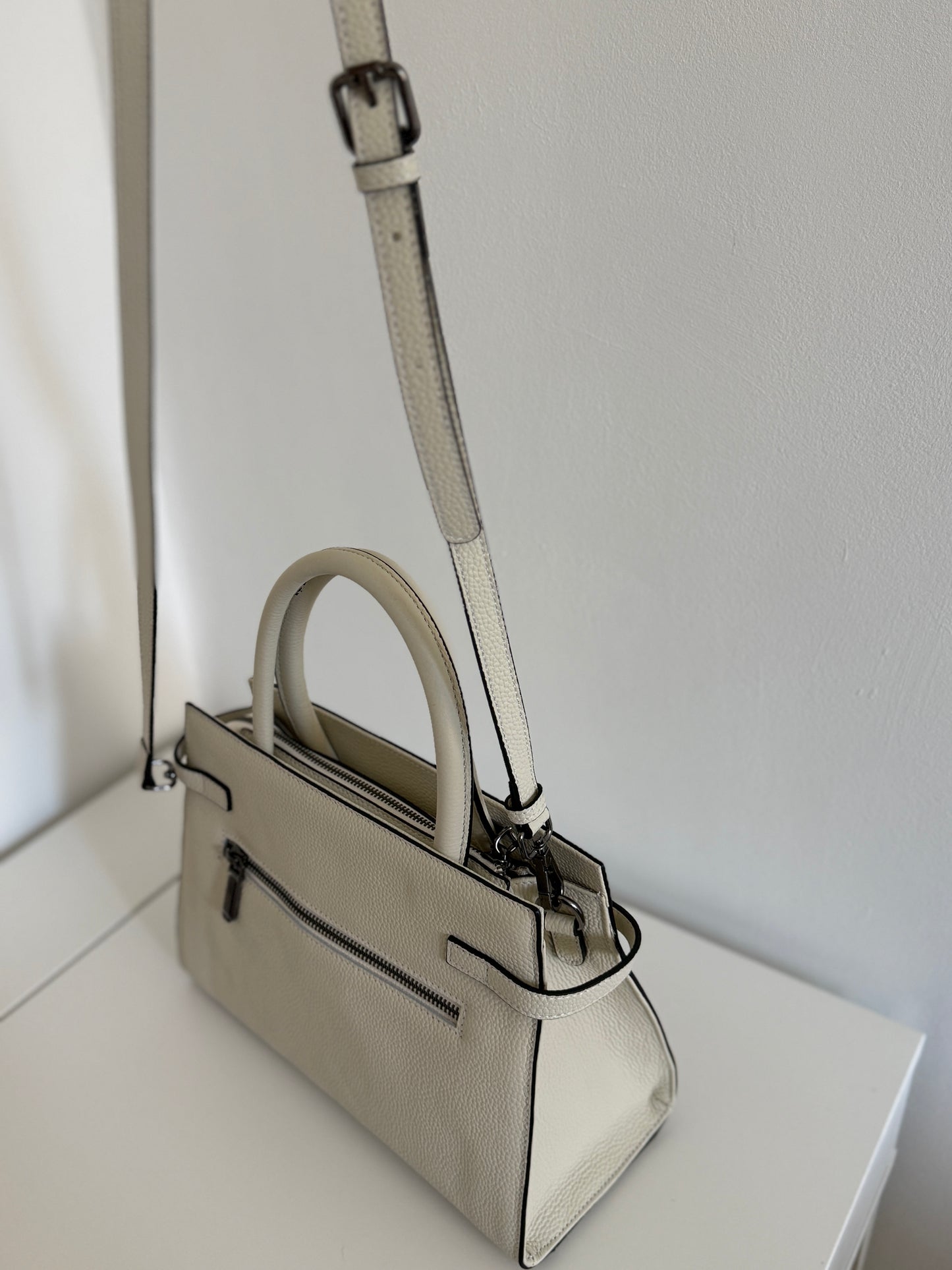 NIKOLÈ Leather Top Handle Bag – Ivory