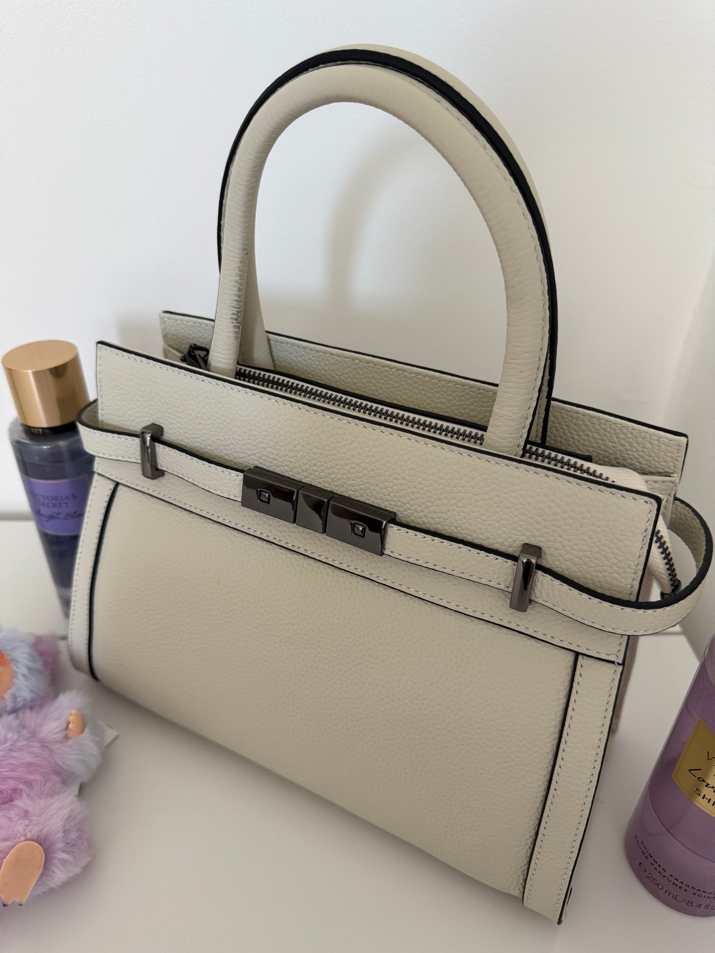 NIKOLÈ Leather Top Handle Bag – Ivory