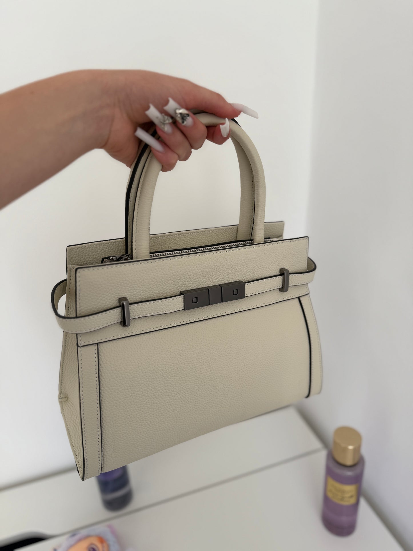 NIKOLÈ Leather Top Handle Bag – Ivory