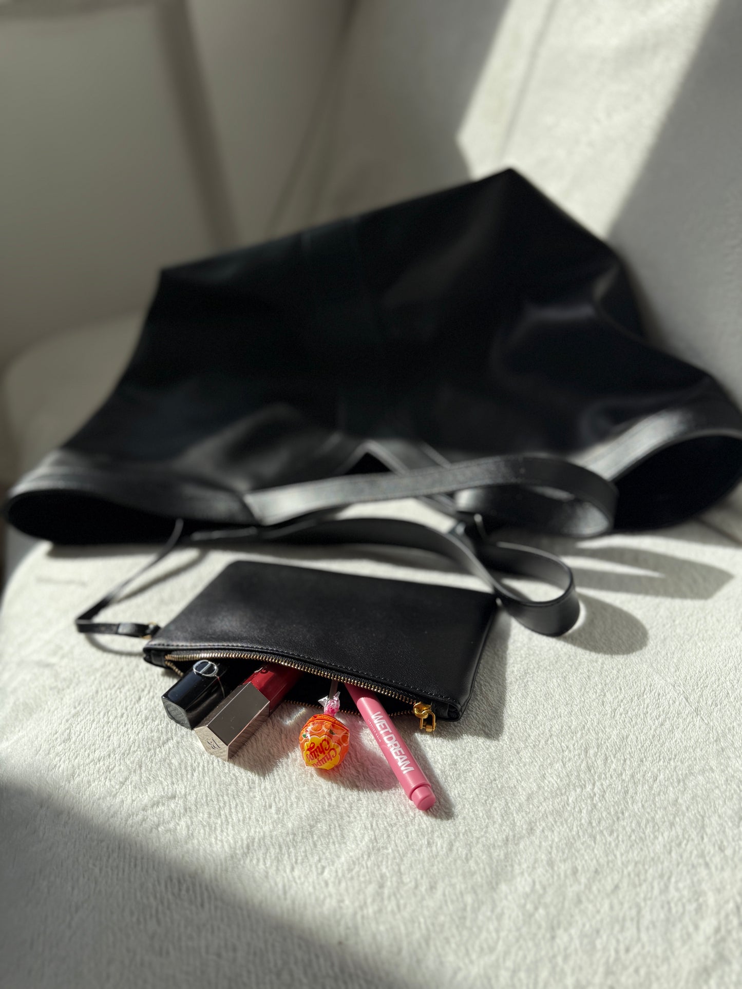 NIKOLÈ V-Luxe Tote – Large Genuine Leather Bag for 15” Laptop, Work & Everyday