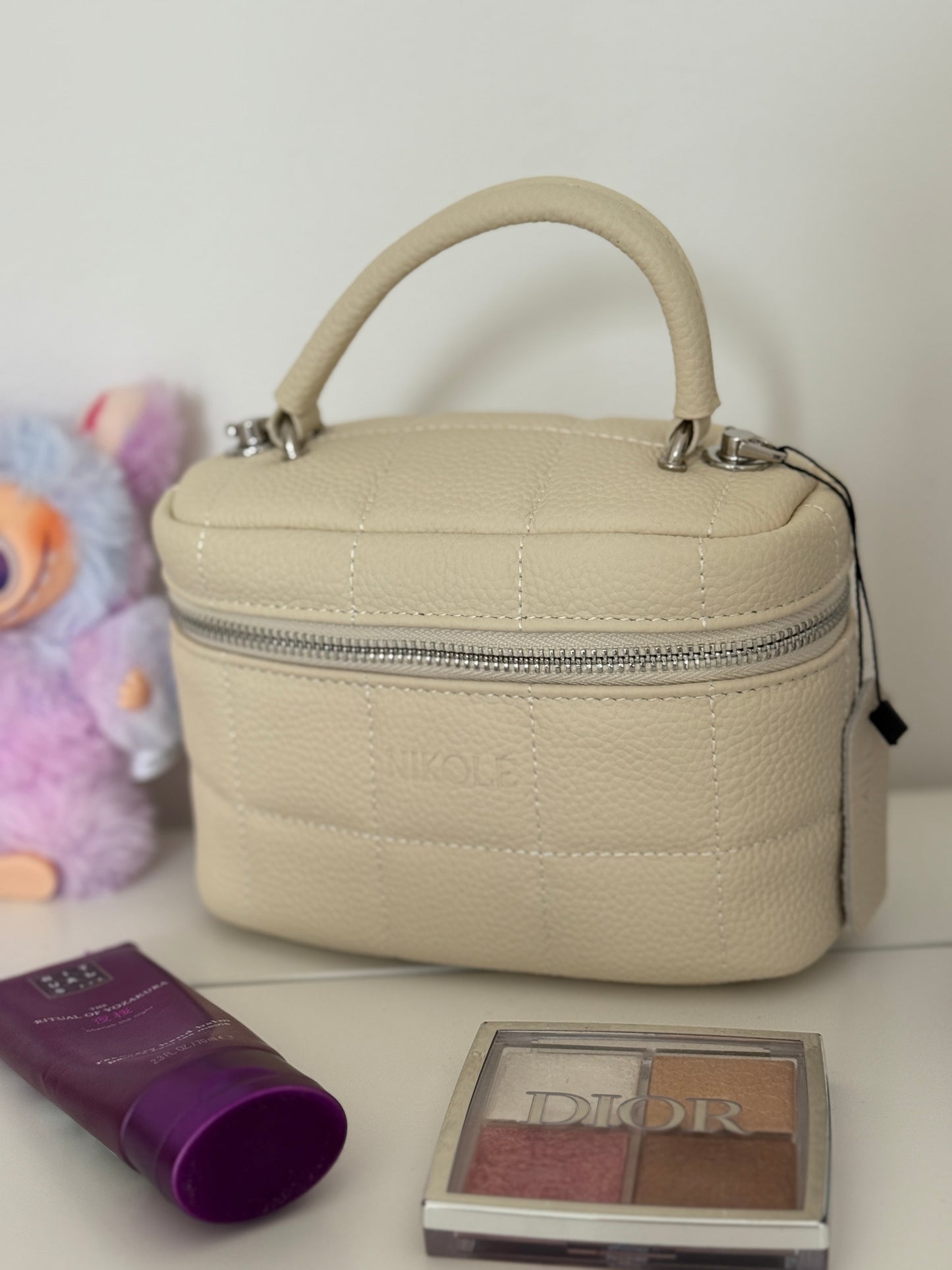 NIKOLÉ “Bella” – Quilted Leather Box Bag – Ivory