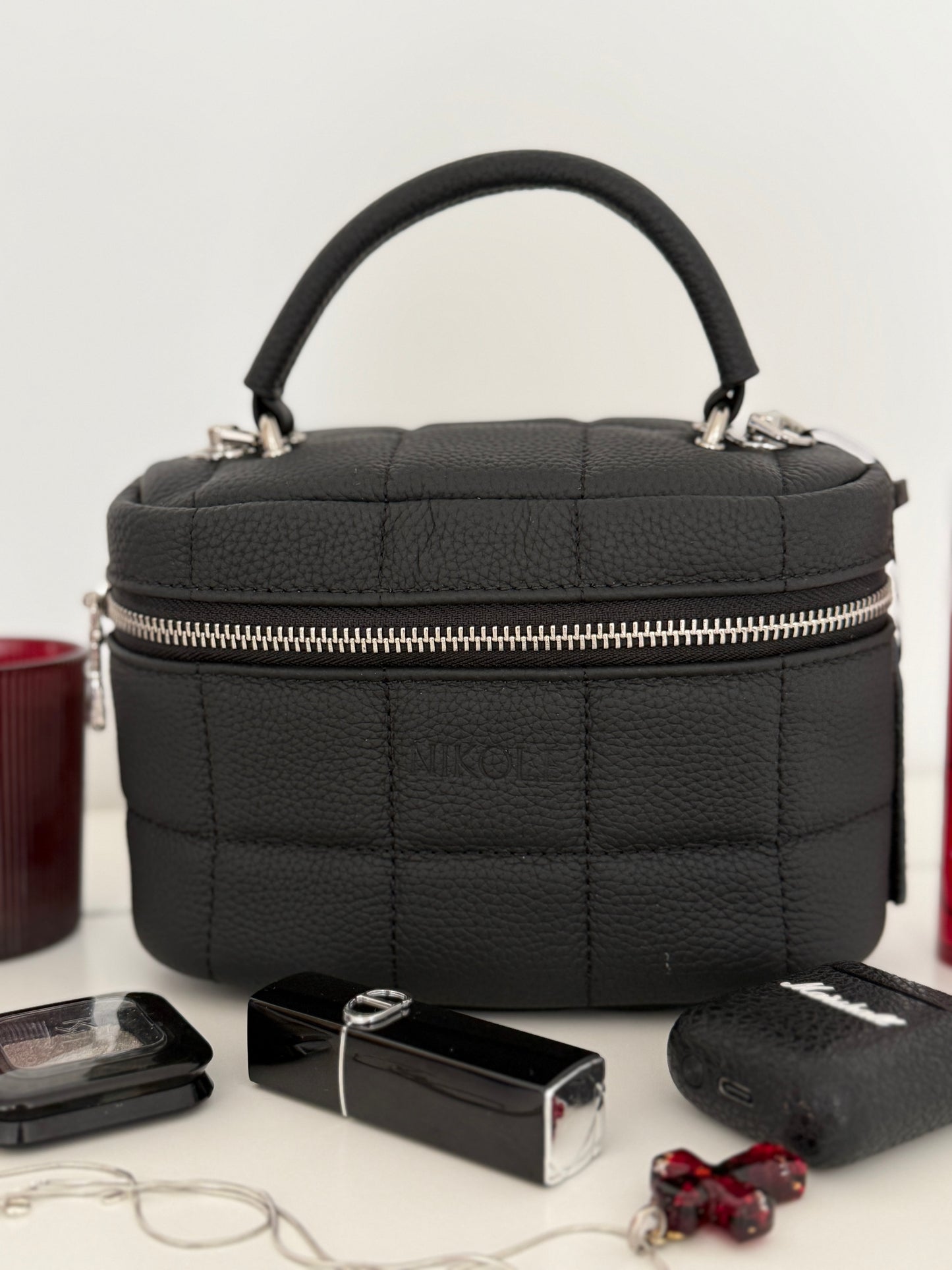 NIKOLÉ “Bella” – Quilted Leather Box Bag – Black