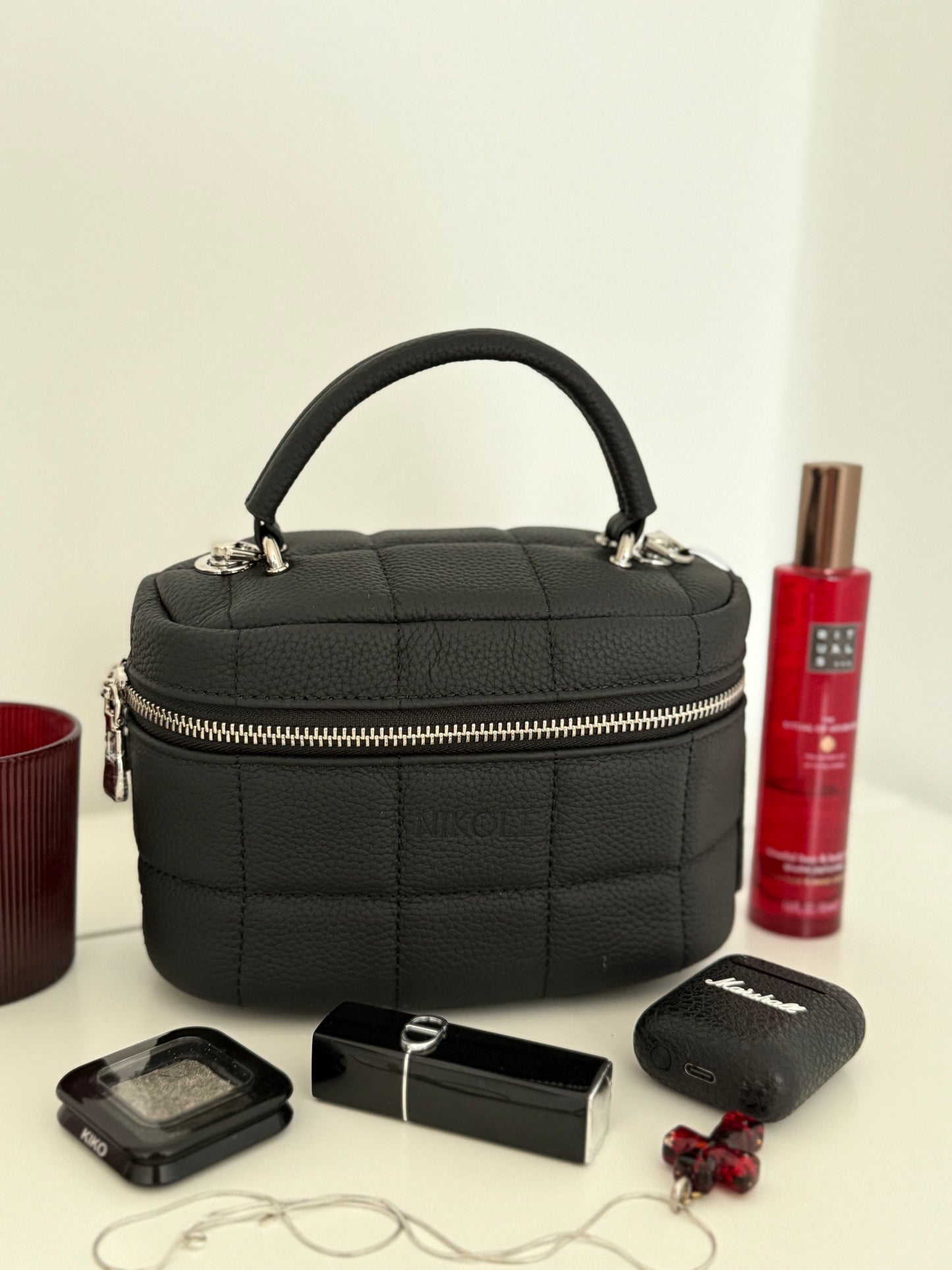 NIKOLÉ “Bella” – Quilted Leather Box Bag – Black