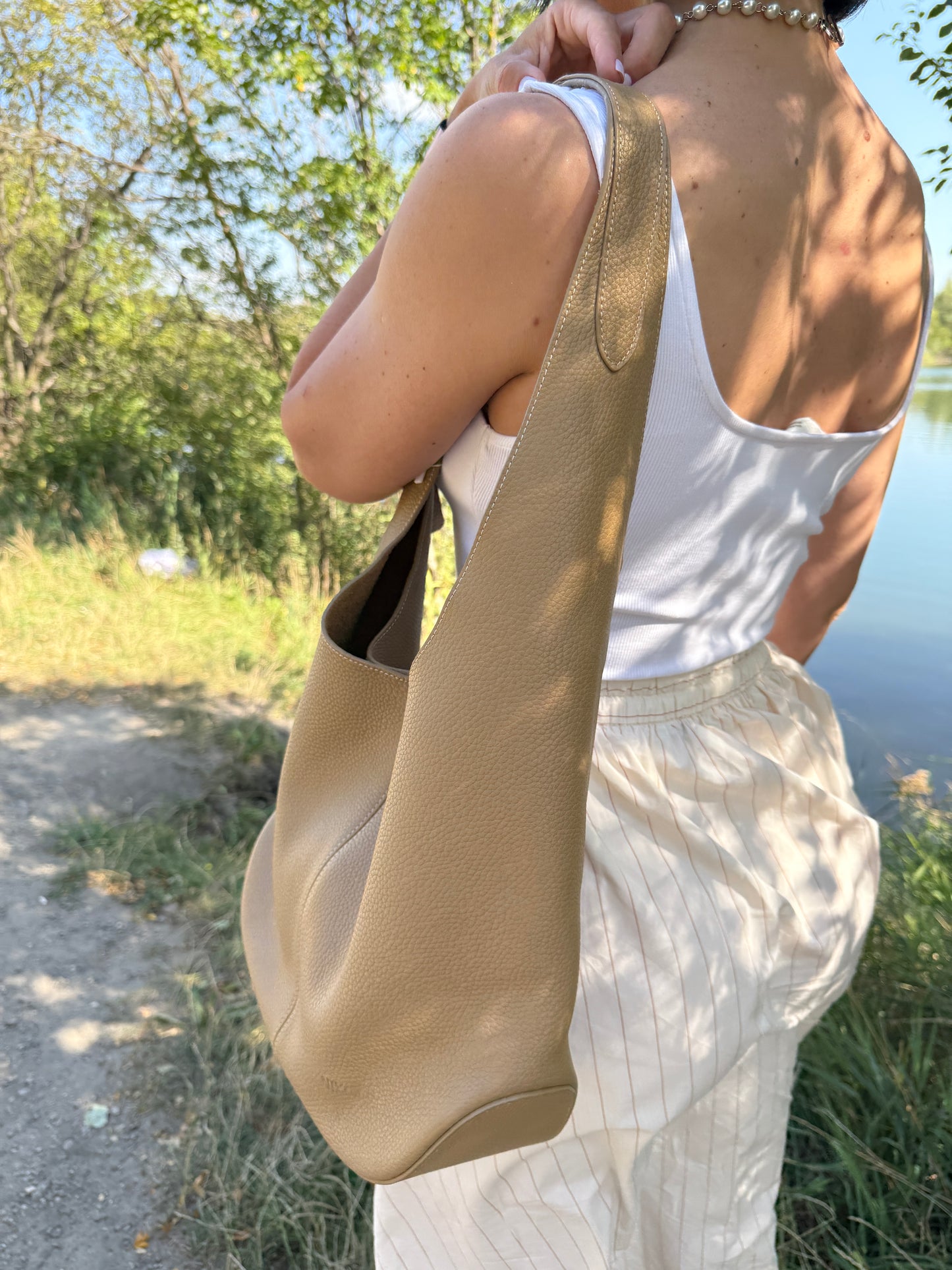 NIKOLÉ Kelly Latte – Elegant Leather Hobo Bag (Copy)