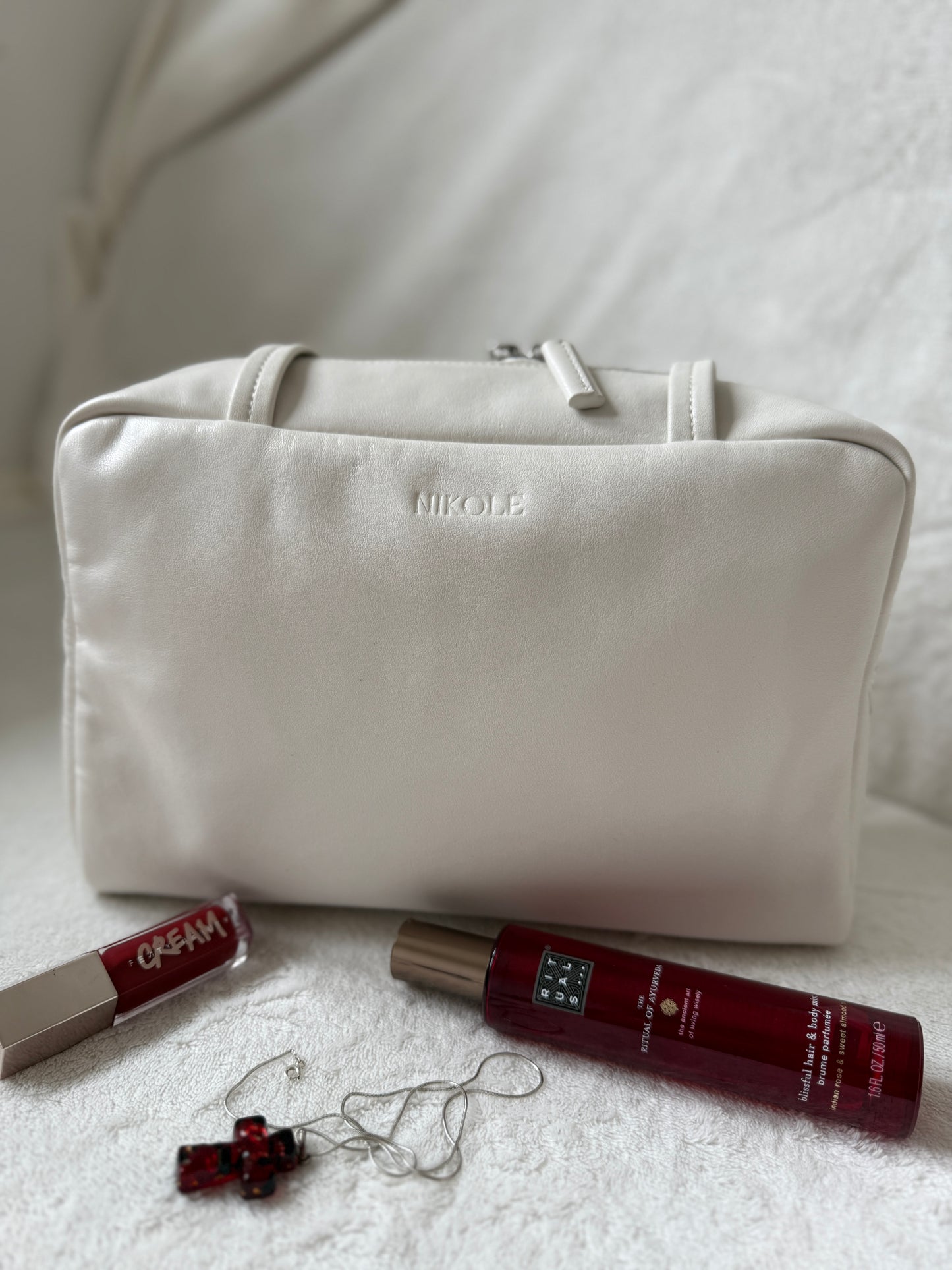 NIKOLÉ Leather Bag – Elegance in White