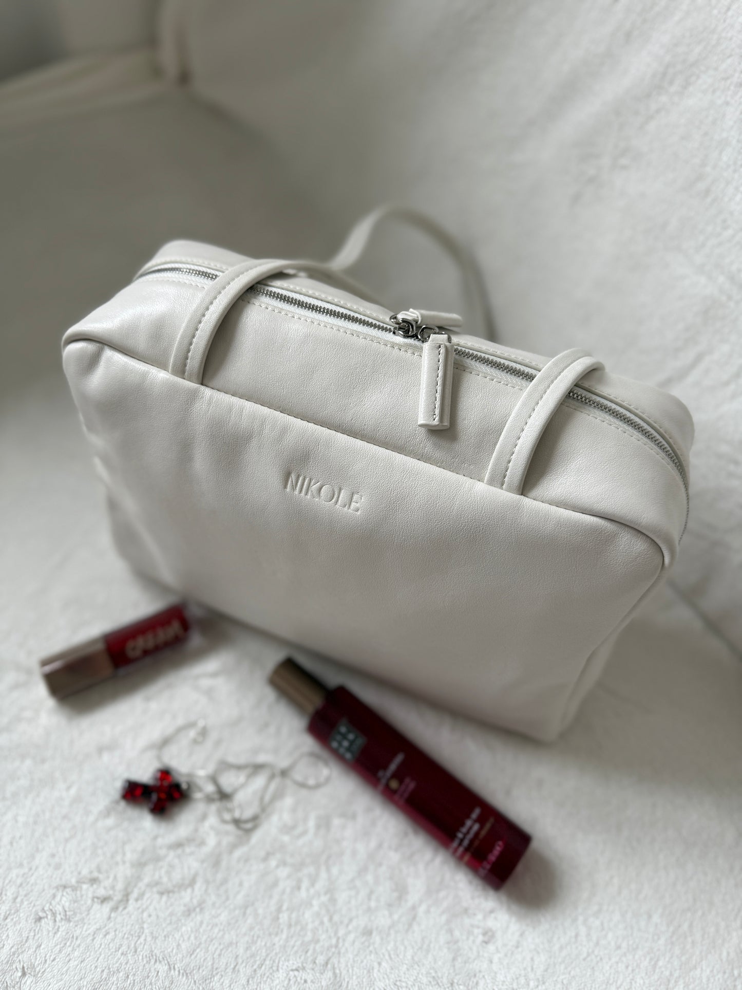 NIKOLÉ Leather Bag – Elegance in White