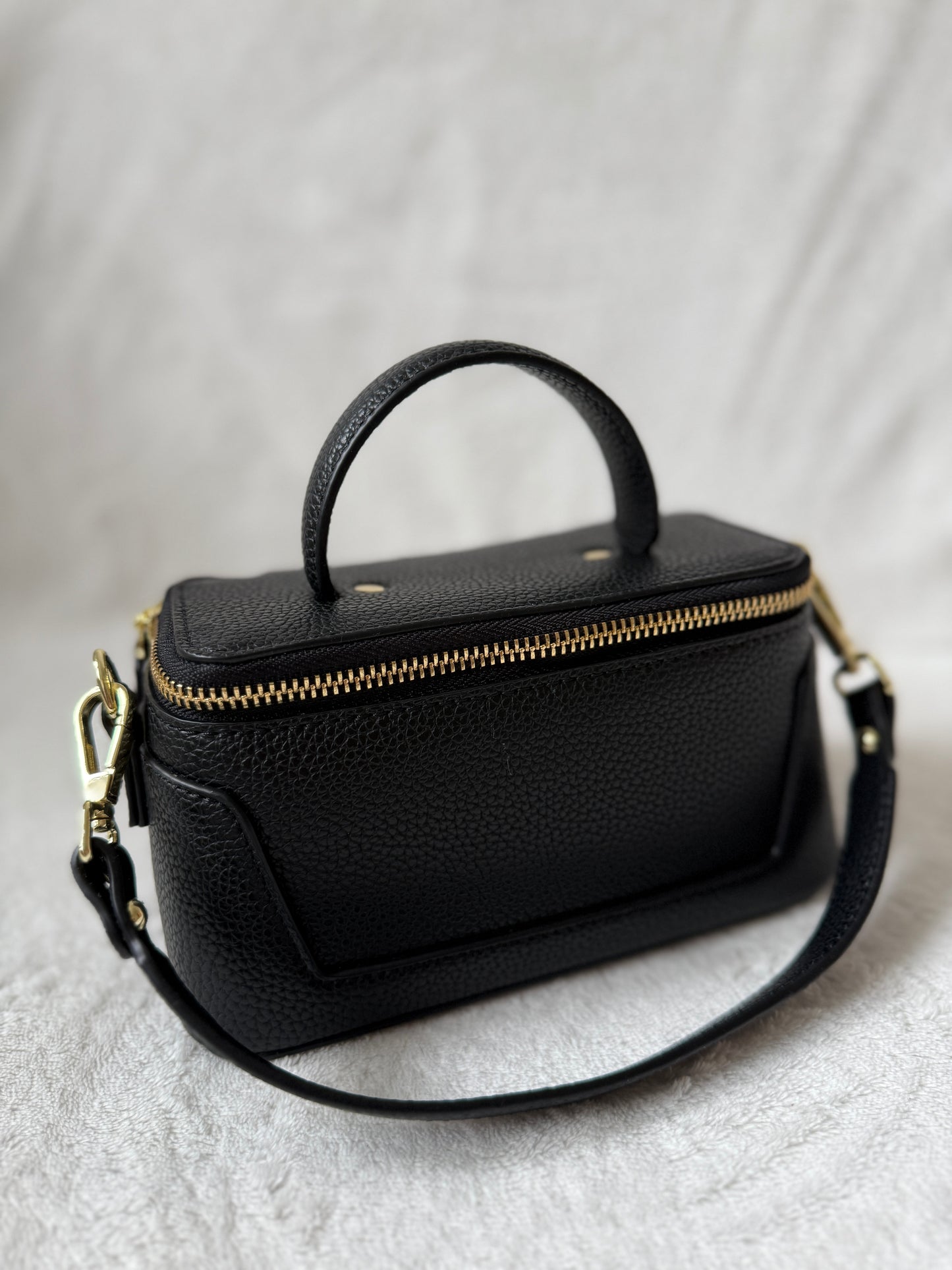 Lana – Elegant Premium Leather Bag (Black)