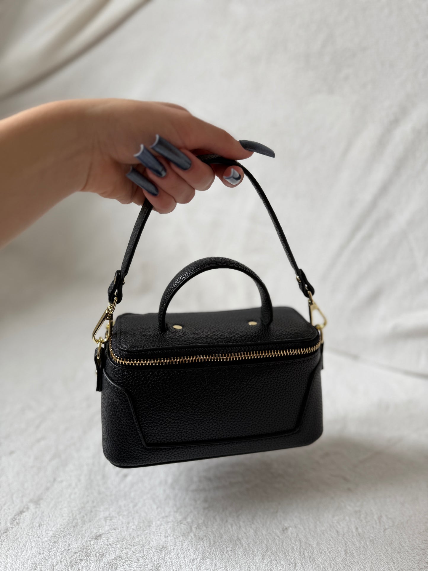 Lana – Elegant Premium Leather Bag (Black)