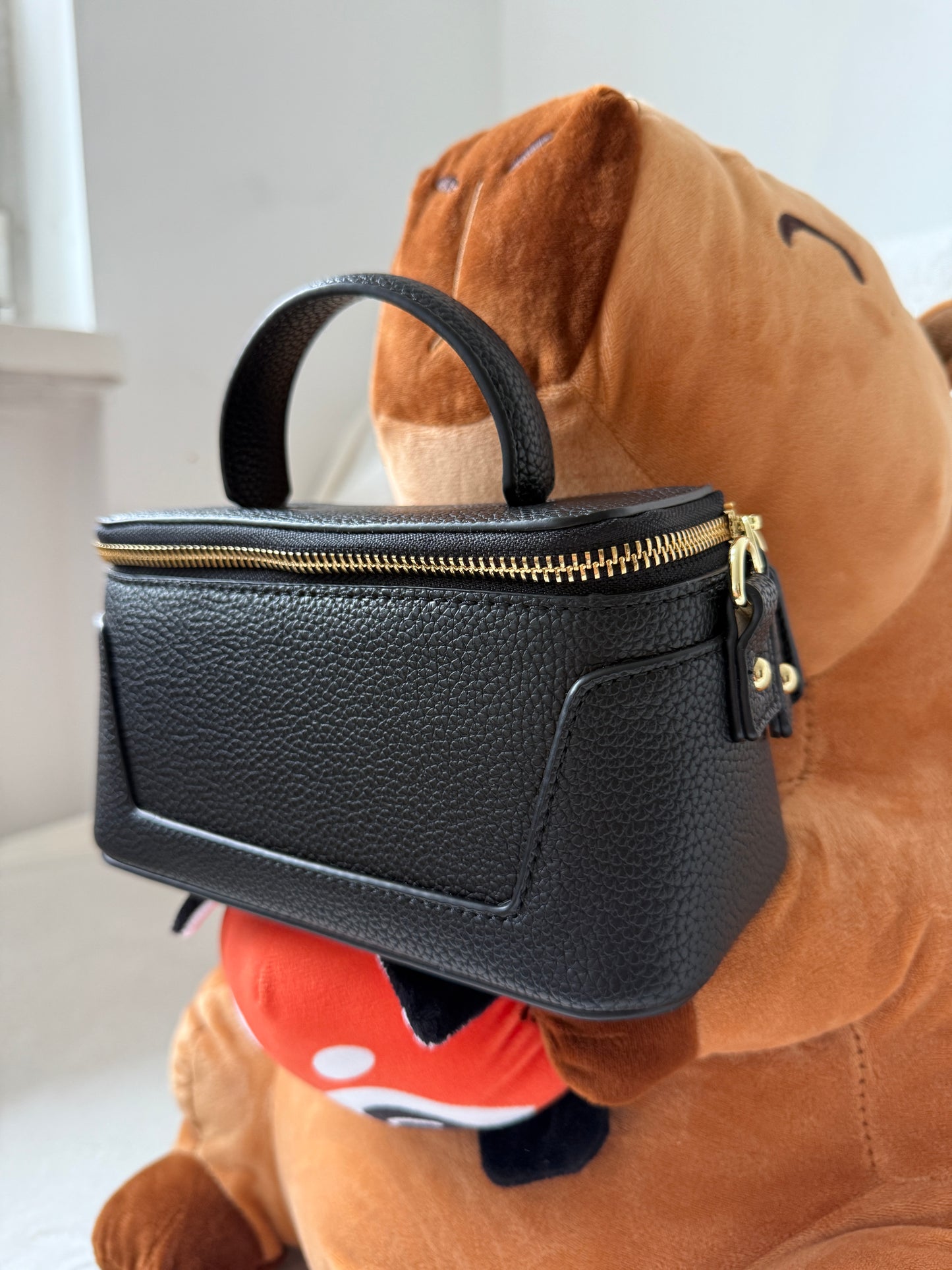 Lana – Elegant Premium Leather Bag (Black)