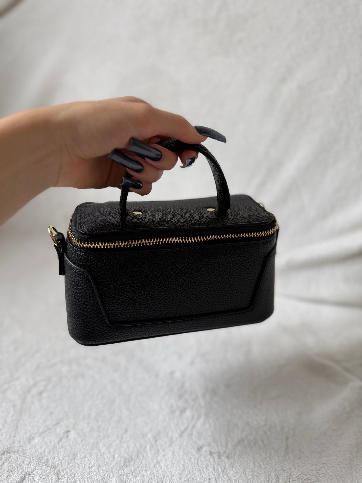 Lana – Elegant Premium Leather Bag (Black)