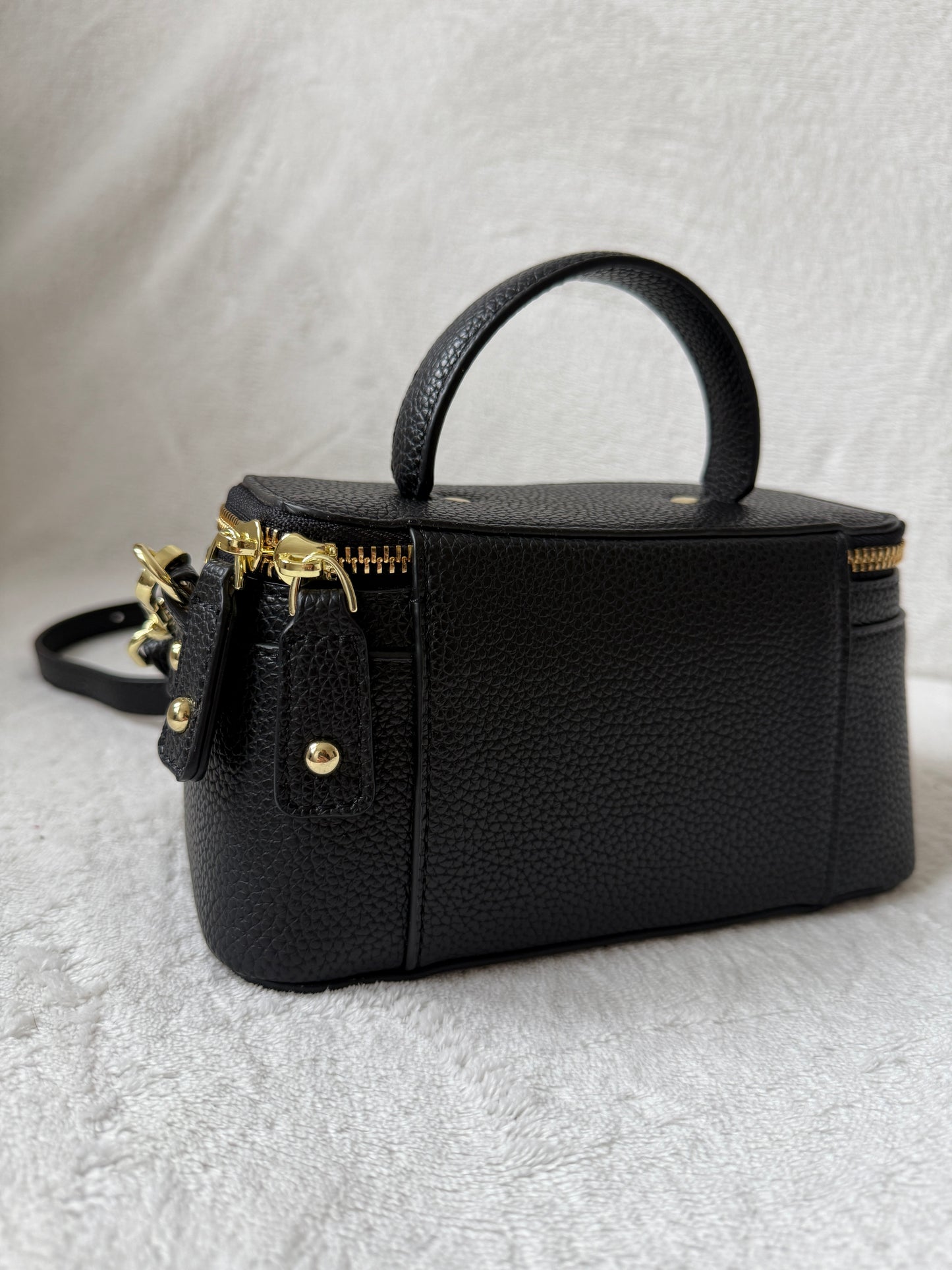 Lana – Elegant Premium Leather Bag (Black)