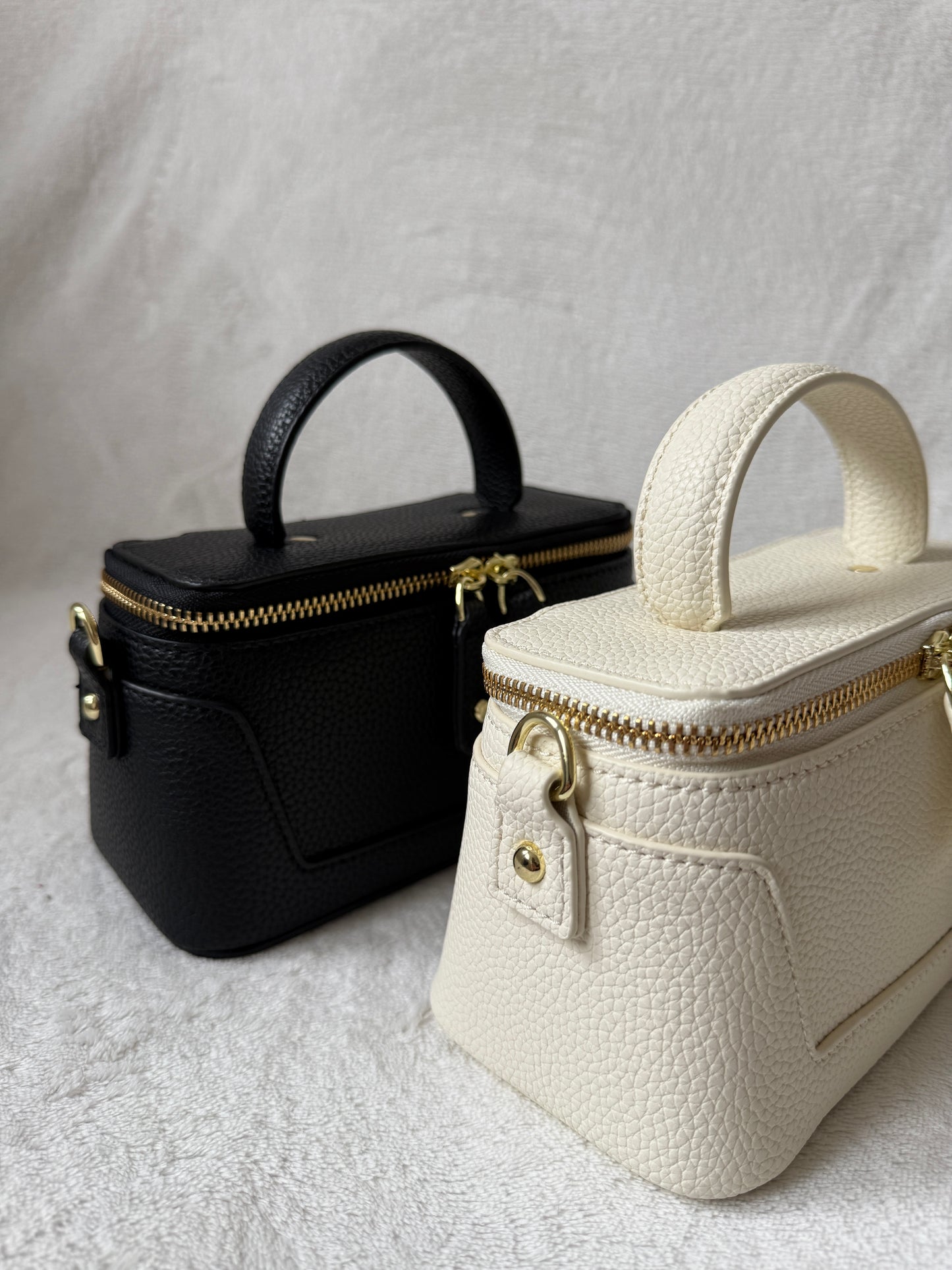 Lana – Elegant Premium Leather Bag (Black)