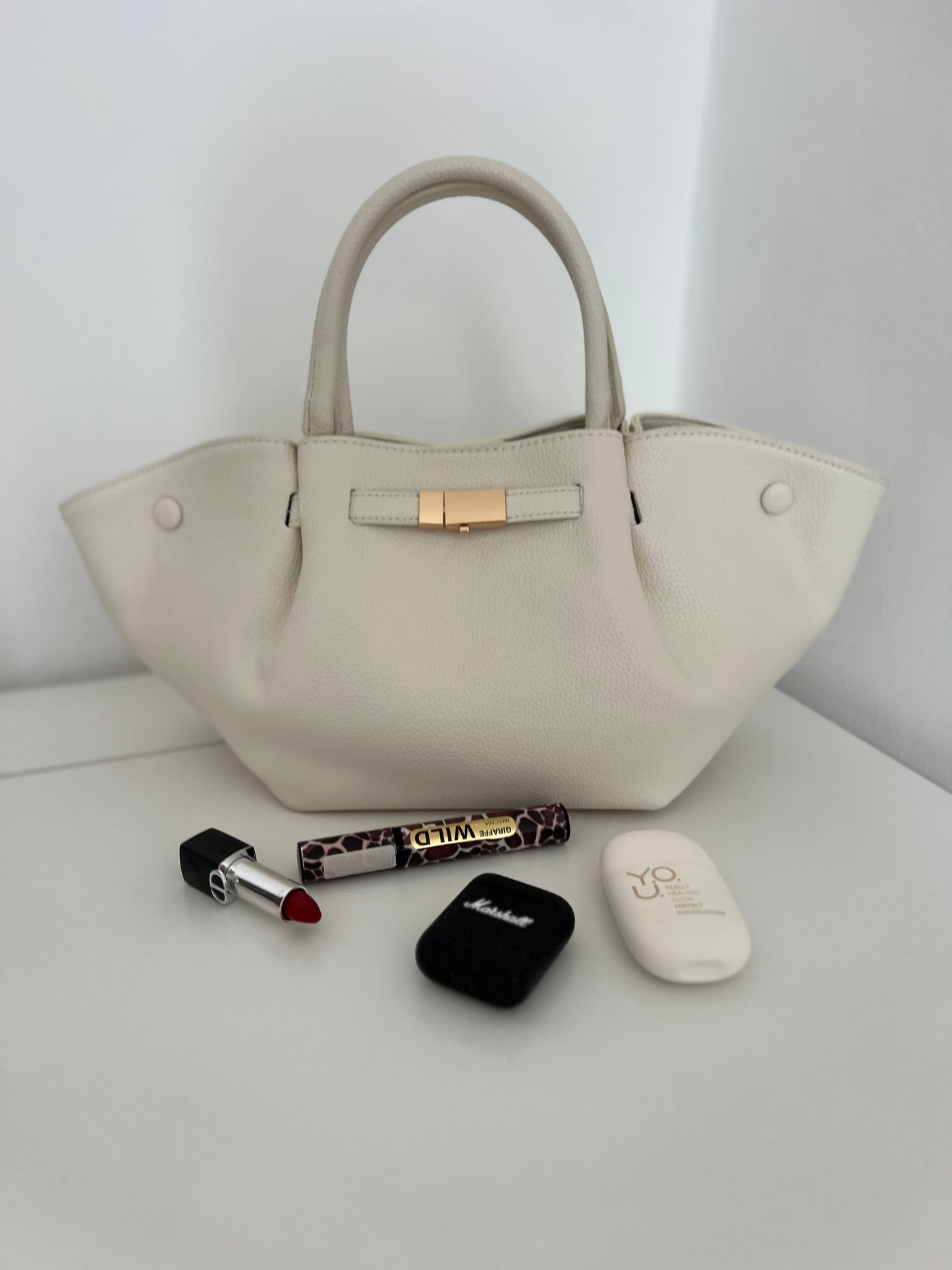 NIKOLÉ Leather Bag – The Classic in White