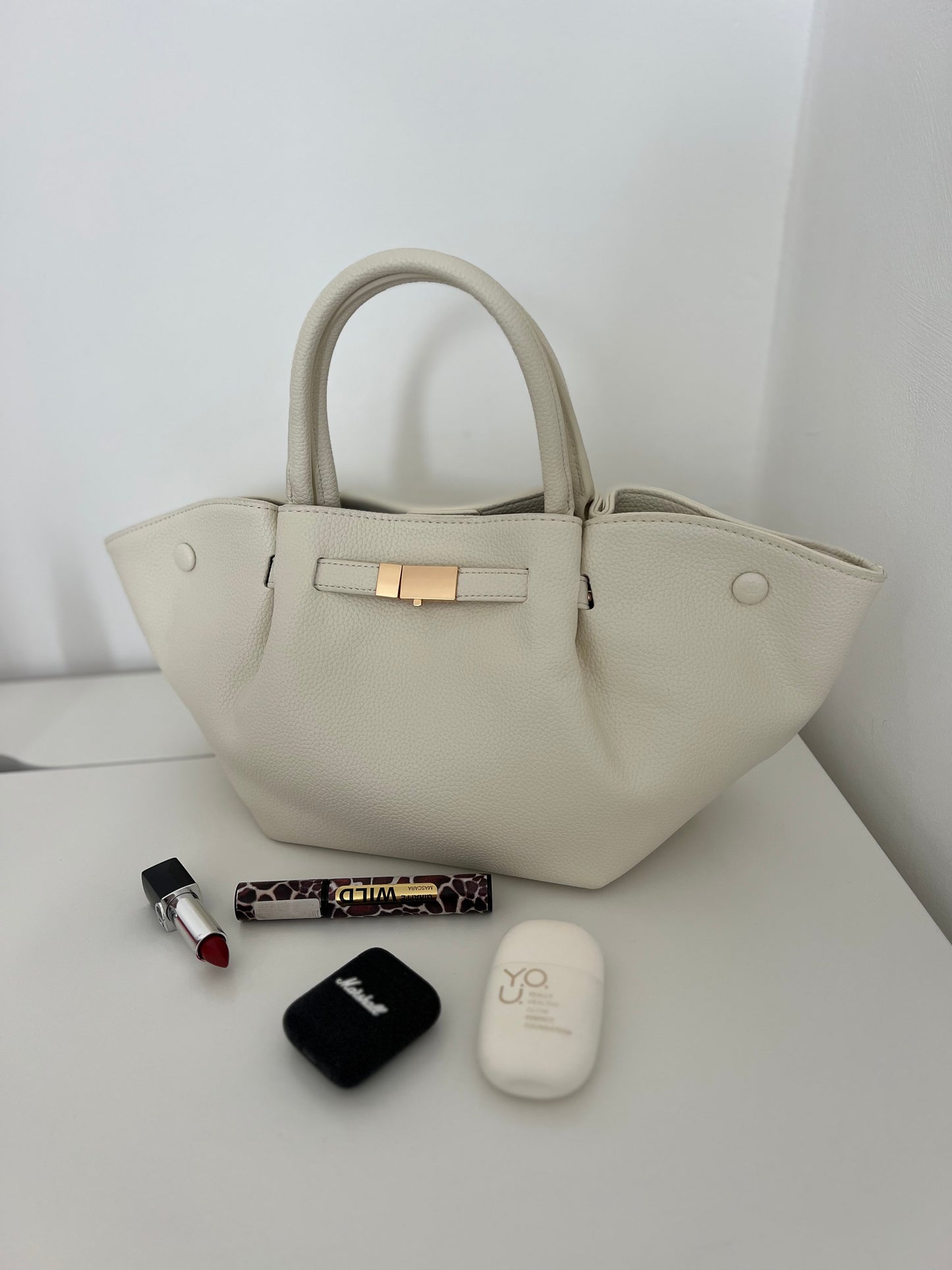 NIKOLÉ Leather Bag – The Classic in White