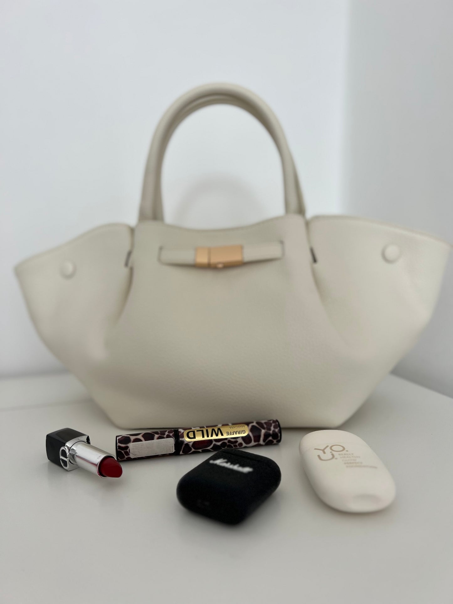 NIKOLÉ Leather Bag – The Classic in White
