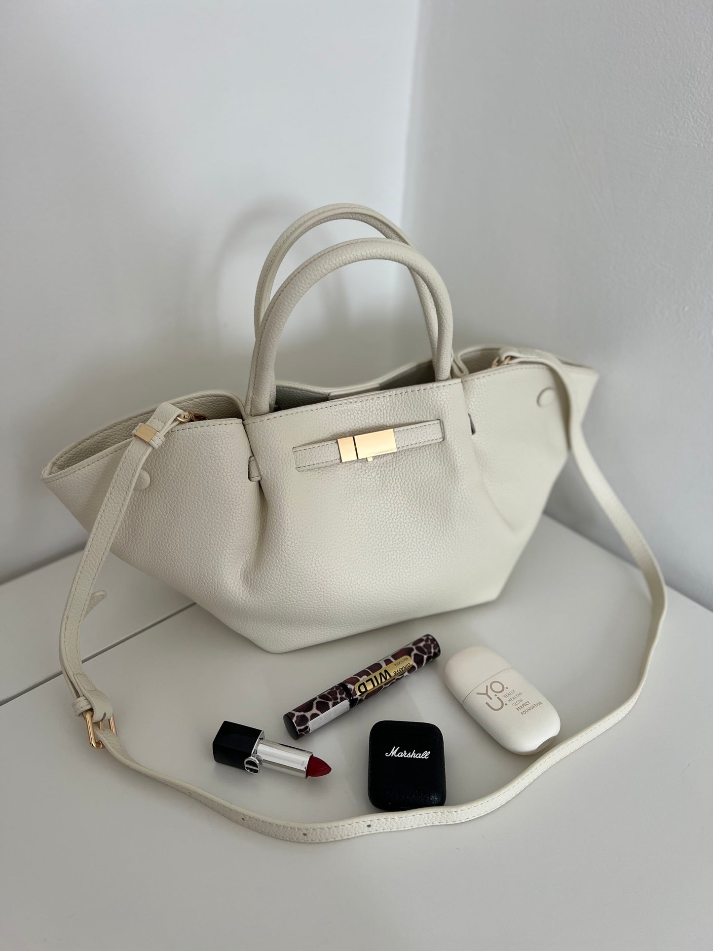 NIKOLÉ Leather Bag – The Classic in White