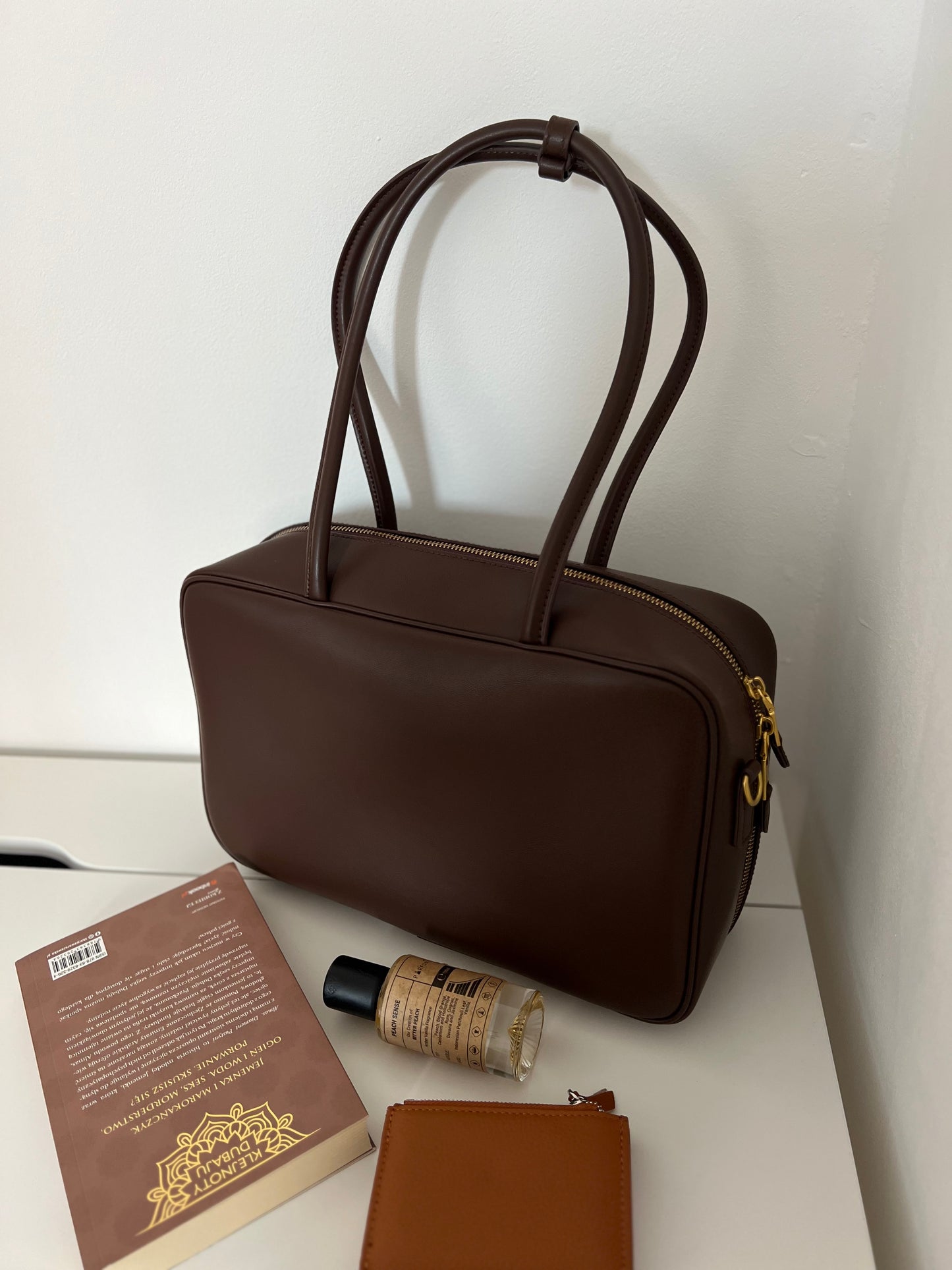 NIKOLÉ Leather Bag – Elegance in Chocolate Brown 🍫