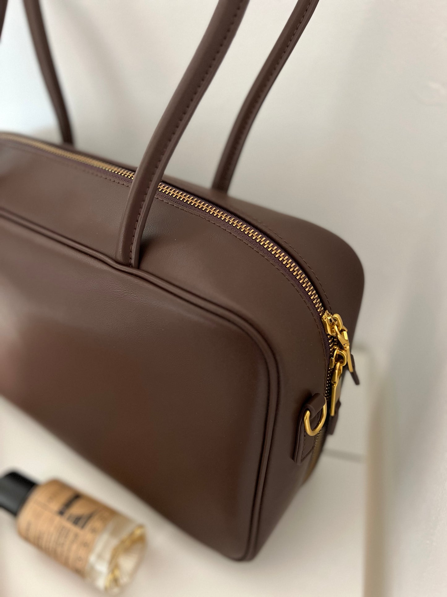 NIKOLÉ Leather Bag – Elegance in Chocolate Brown 🍫