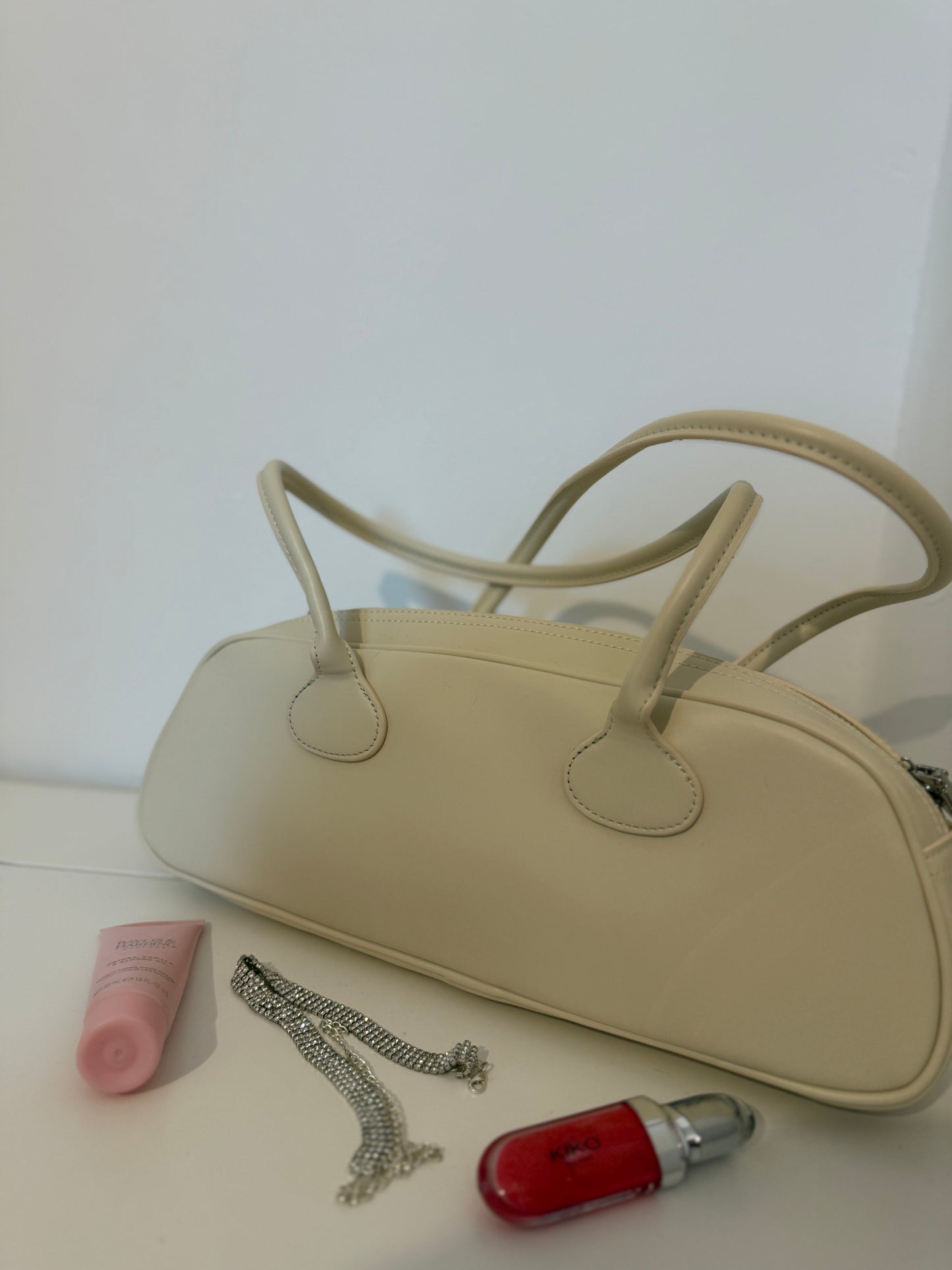 SASHA – Ivory Leather Baguette Bag