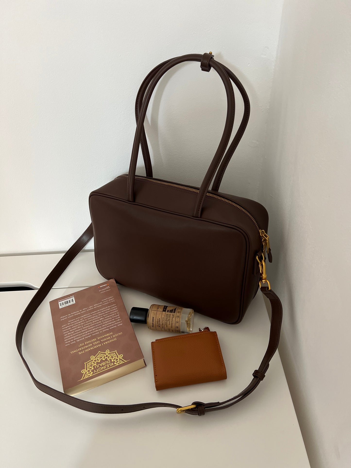 NIKOLÉ Leather Bag – Elegance in Chocolate Brown 🍫