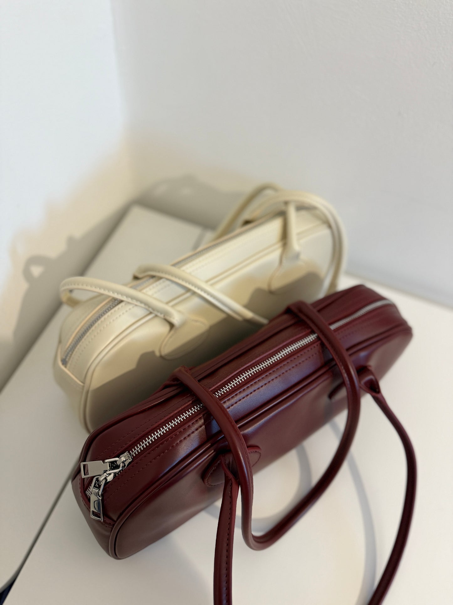 SASHA – Ivory Leather Baguette Bag