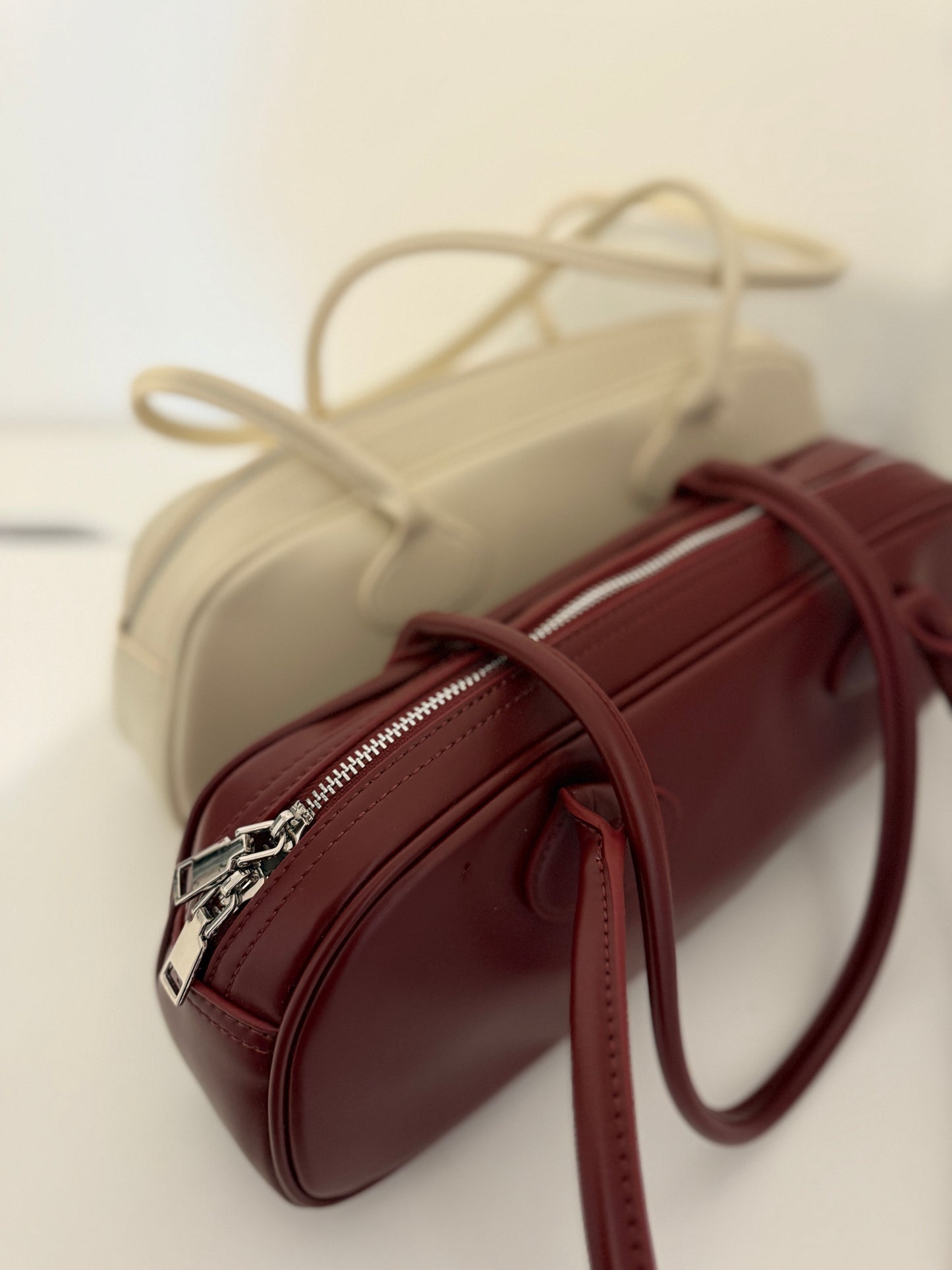 SASHA – Ivory Leather Baguette Bag