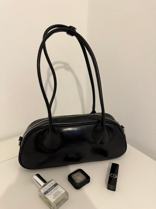 Baguette - Black (Leather)