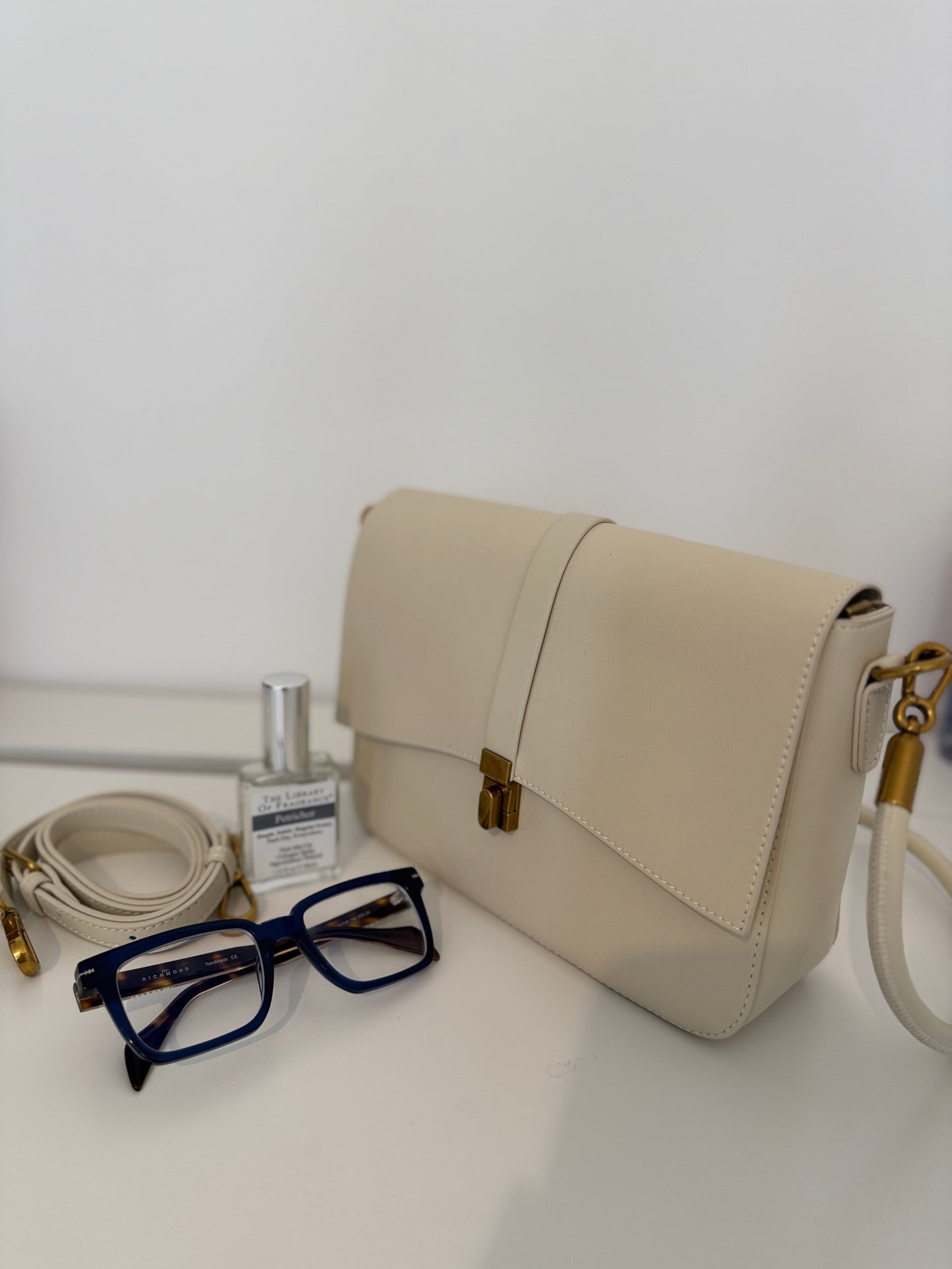 NIKOLÉ — Genuine Leather Ivory Bag