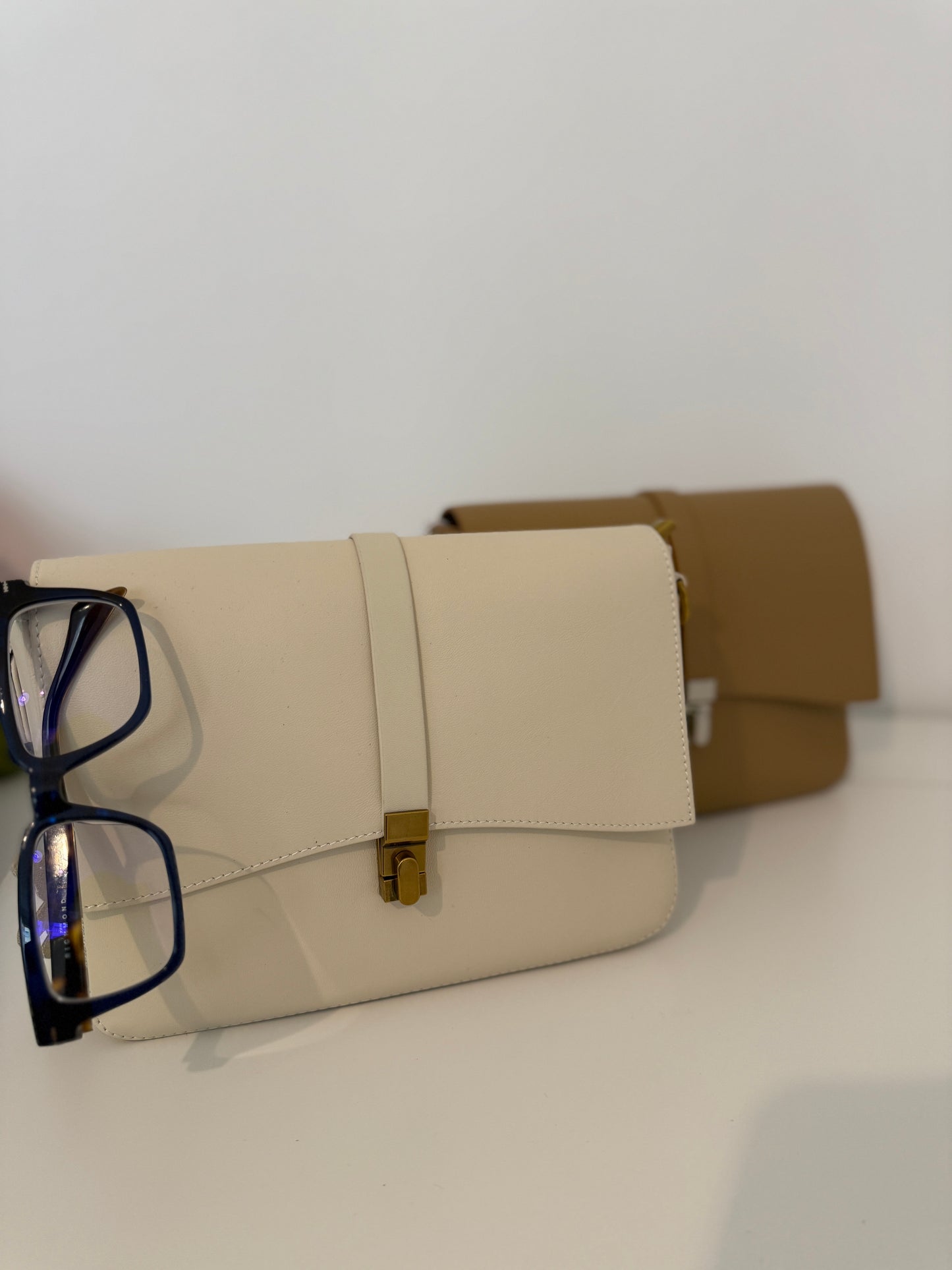 NIKOLÉ — Genuine Leather Ivory Bag