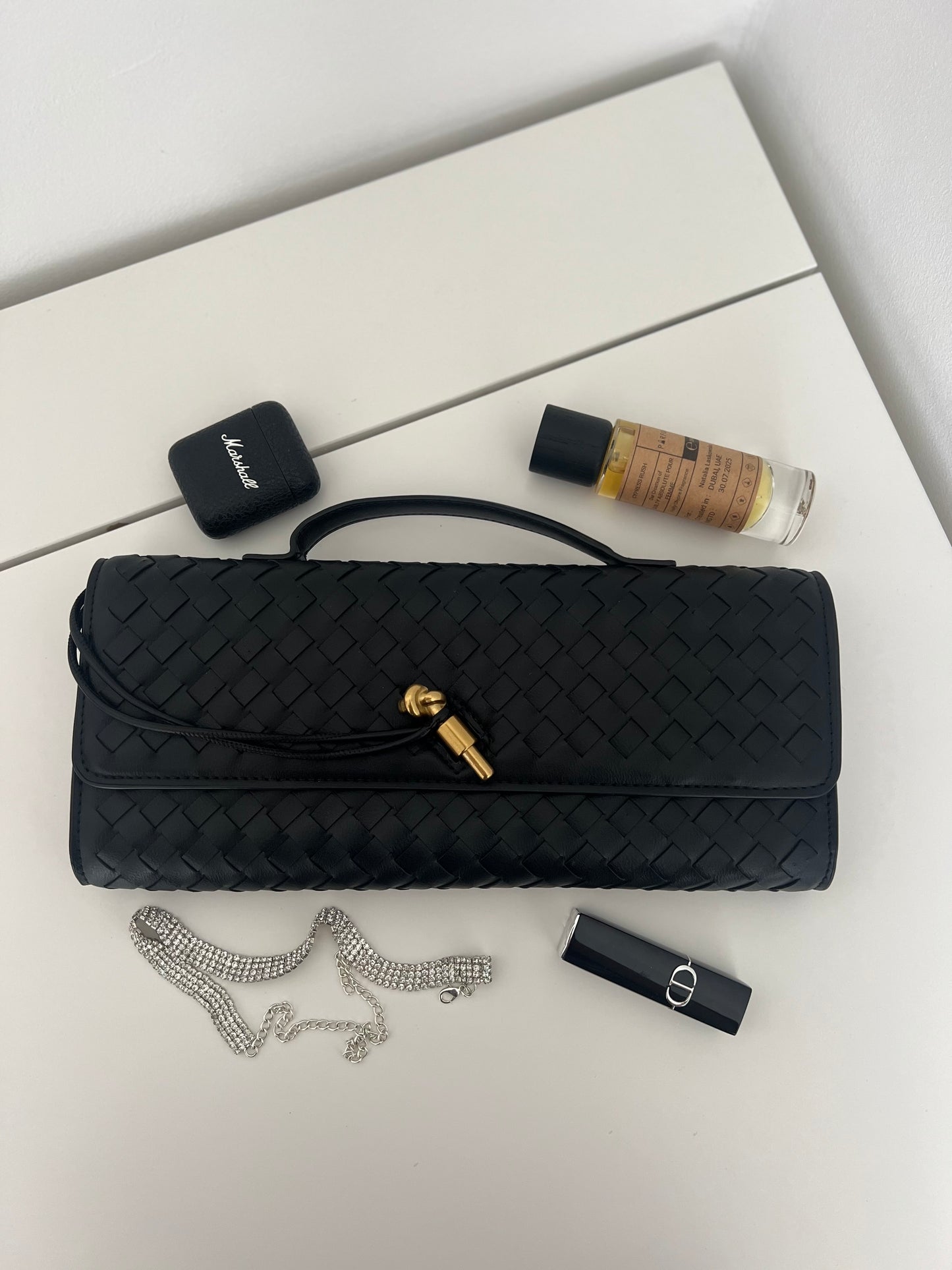 NIKOLÉ LINA — Torebka ze skóry naturalnej w kolorze czarnym