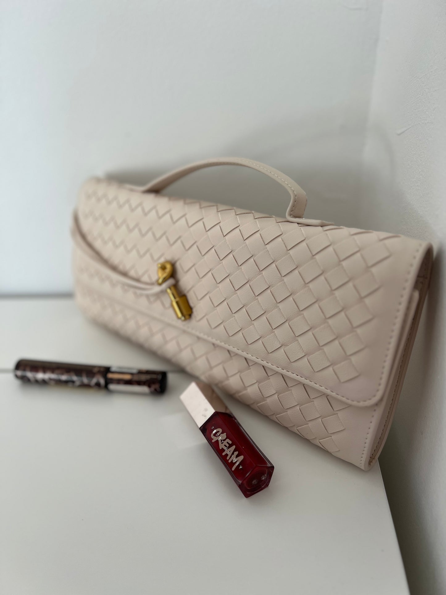 NIKOLÉ LINA — Ivory leather bag