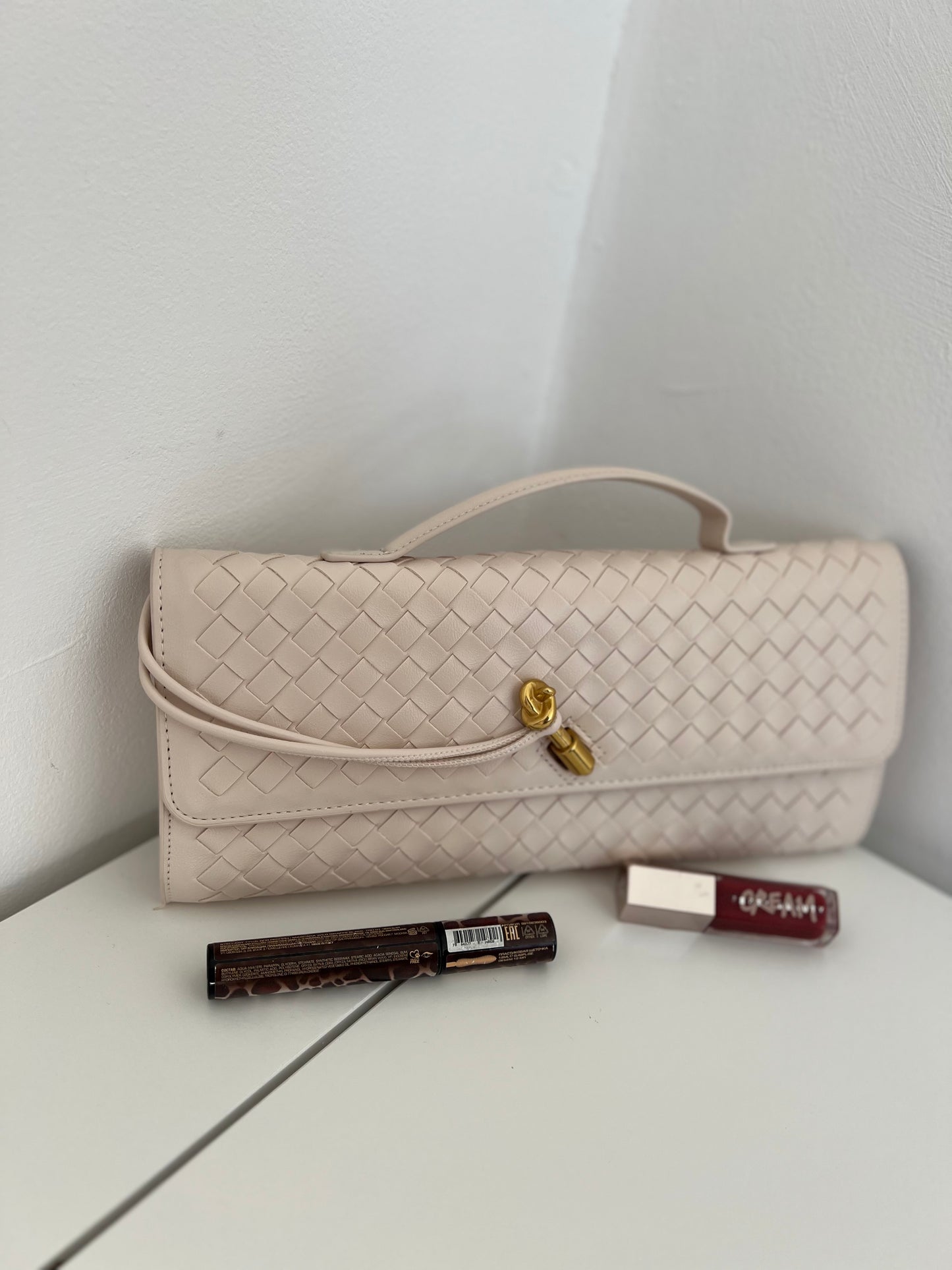 NIKOLÉ LINA — Ivory leather bag