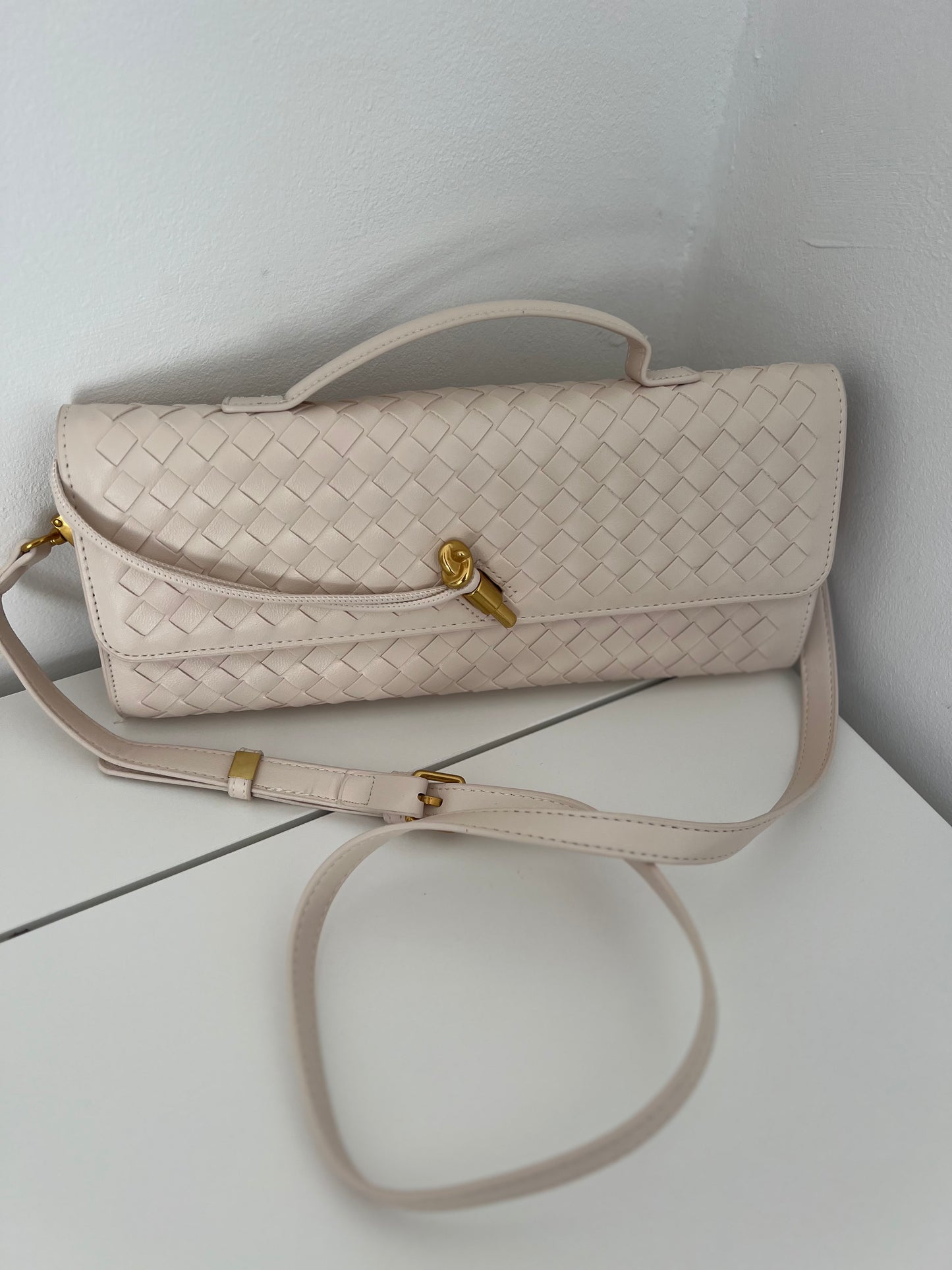 NIKOLÉ LINA — Ivory leather bag